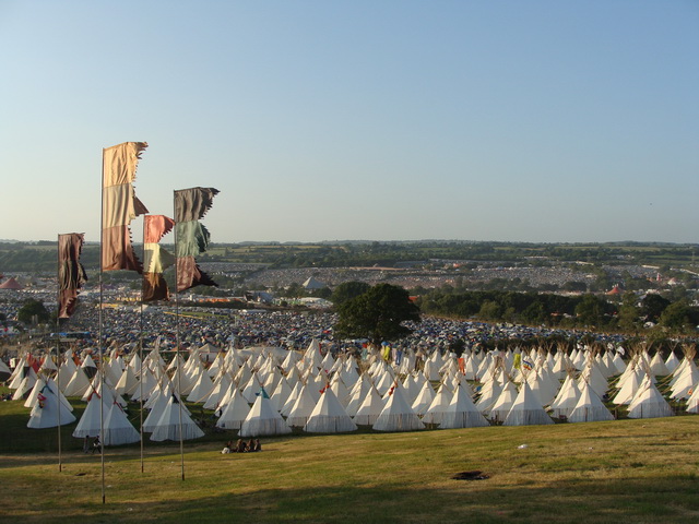 The festival grounds are huge... 8 km in circumferance and containing approximately 200,000 people!